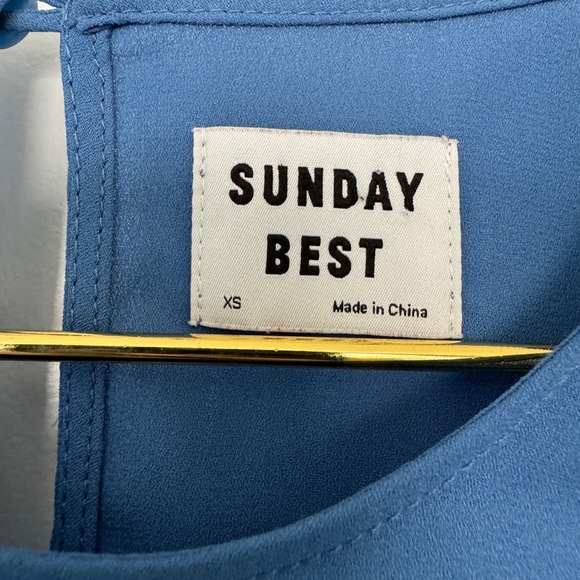 🌟3 for $15🌟 Aritzia Sunday Best Blue Blouse - Picture 2 of 5